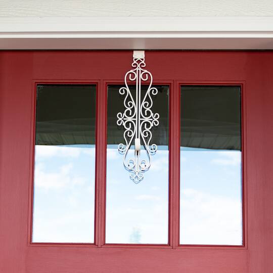 Village Lighting Adjustable Colonial Wreath Hanger